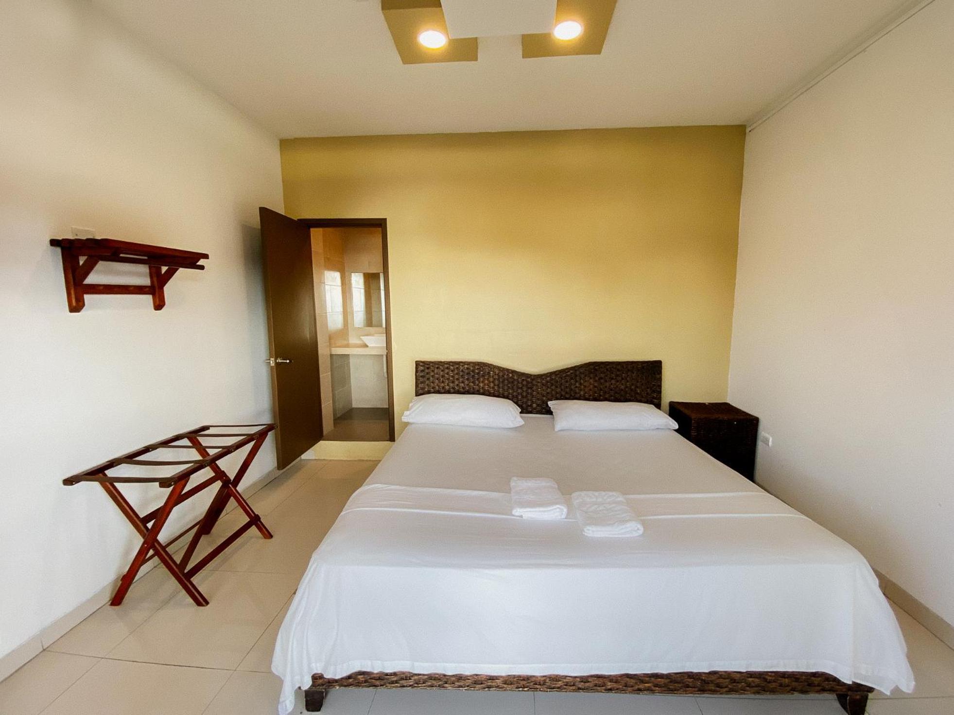 Hotel Sol Y Playa Montañita エクステリア 写真