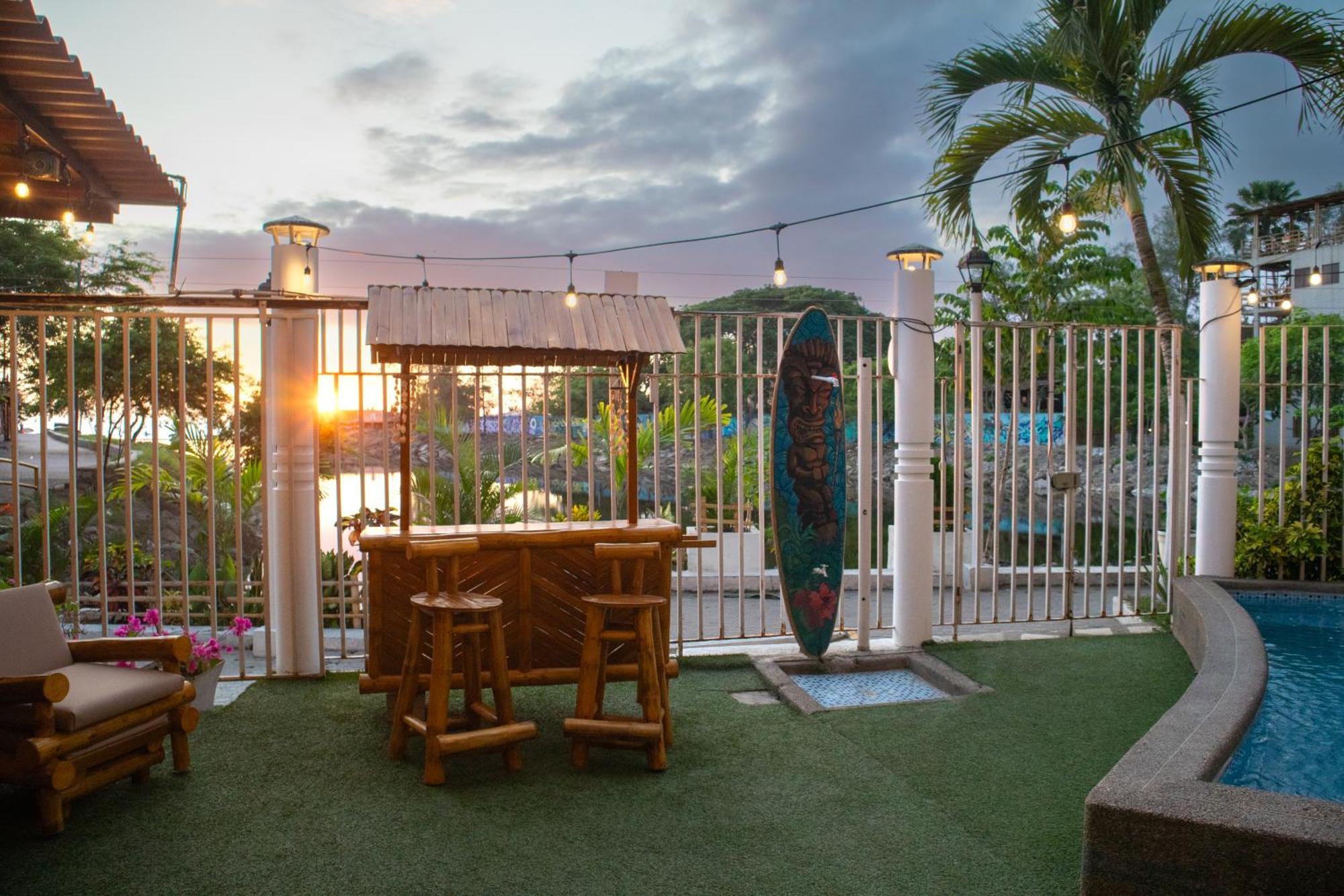 Hotel Sol Y Playa Montañita エクステリア 写真